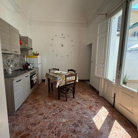 Arco Del Vescovo 2 Lägenhet Acireale Exteriör bild